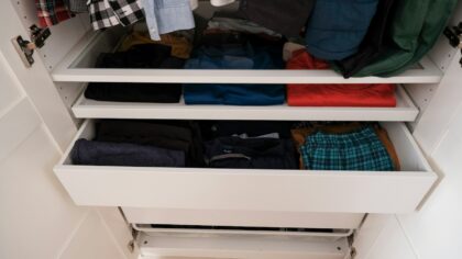 Realistisk klesskapsopprydding: slik får du en garderobe du faktisk bruker