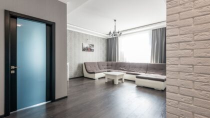 Laminat i stua: praktisk guide til planlegging, legging og hverdagsbruk