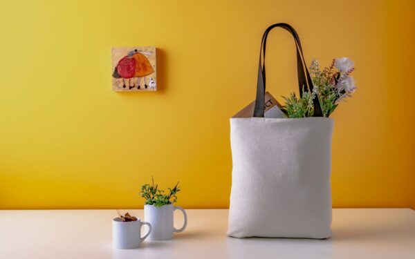Praktisk veskeorganisering: slik slipper du kaos i bag, sekk og tote