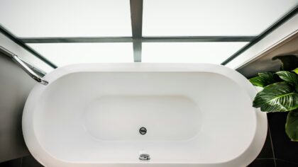 Rengjøring av badekar uten stress: trygg steg-for-steg-guide som faktisk fungerer