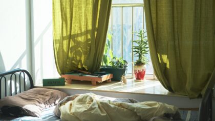 Slik får du et kjøligere soverom om sommeren uten aircondition